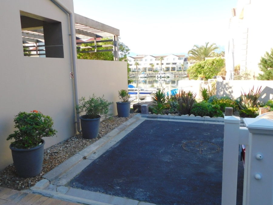 3 Bedroom Property for Sale in Harbour Island Western Cape